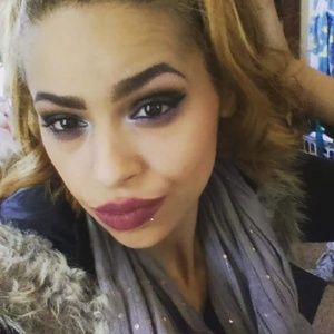 Meet your Posher, Khela